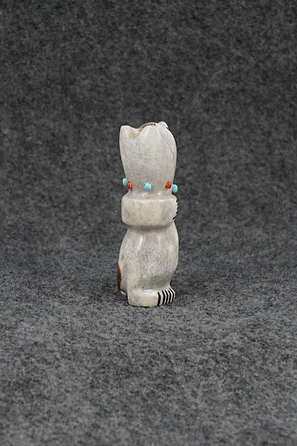 Bear Zuni Fetish Carving - Claudia Peina