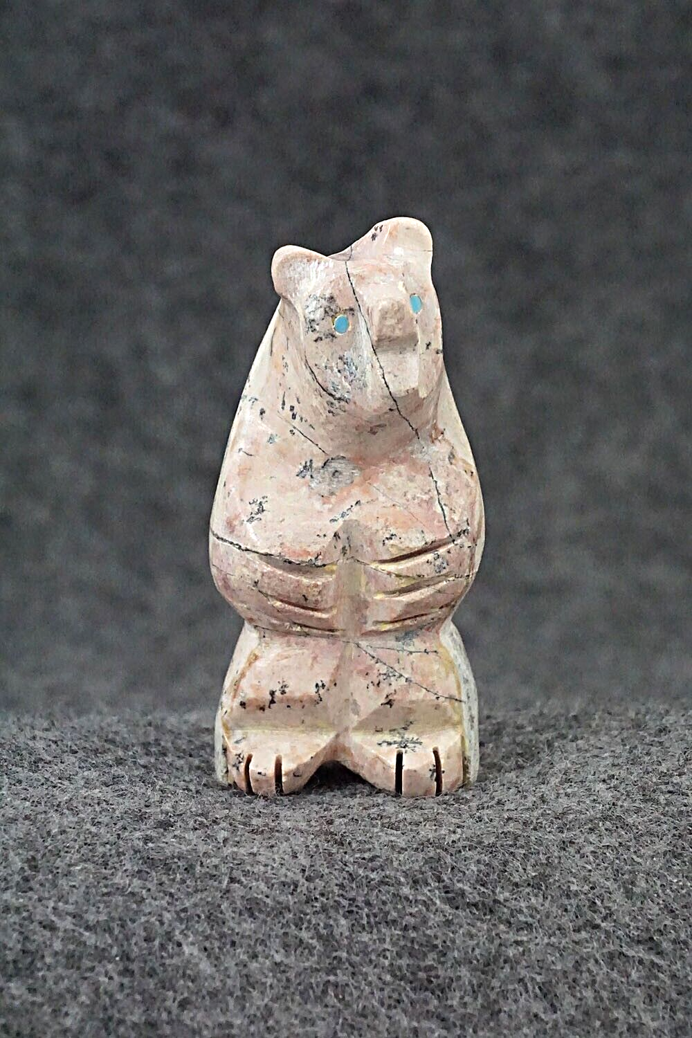 Bear Zuni Fetish Carving - Tim Lementino
