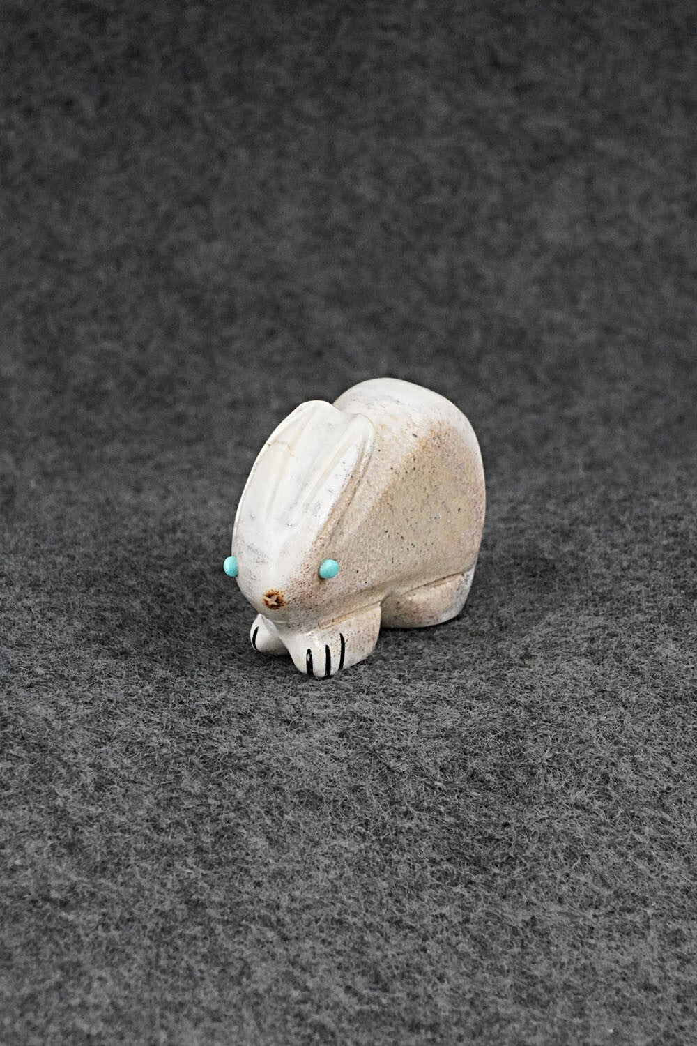 Rabbit Zuni Fetish Carving - Claudia Peina