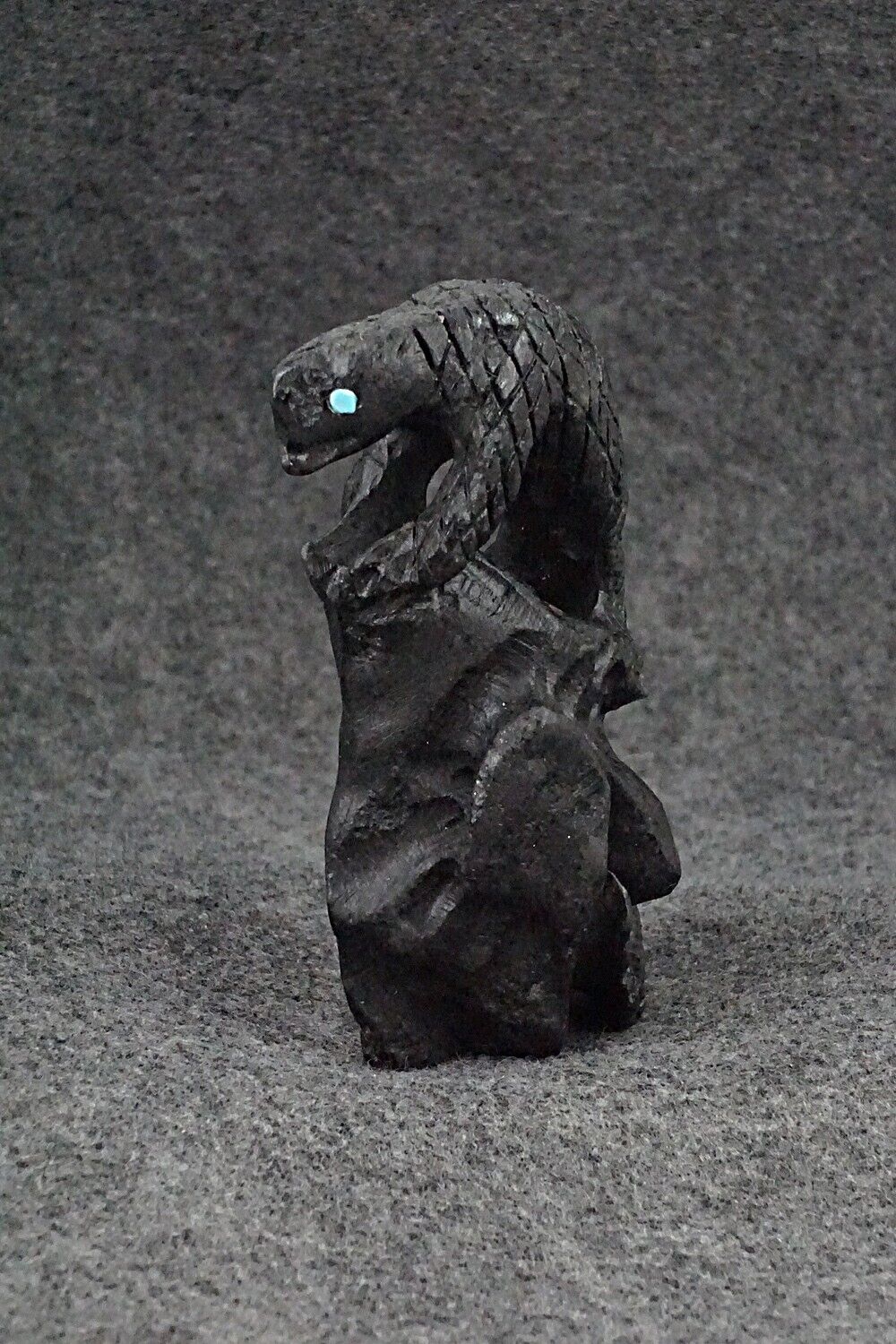Lizard Zuni Fetish Carving - Wilfred Cheama