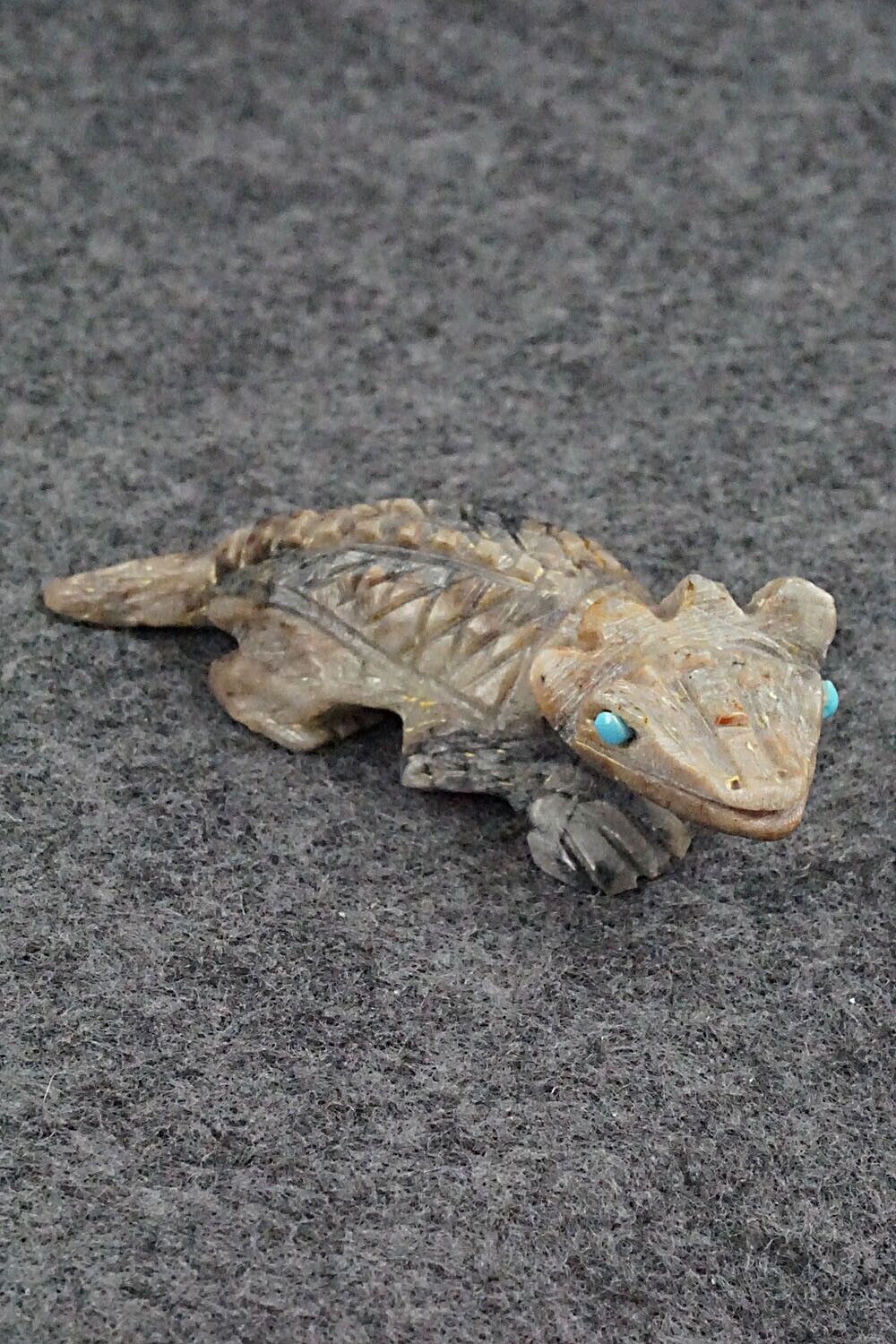 Lizard Zuni Fetish Carving - Dana Malani