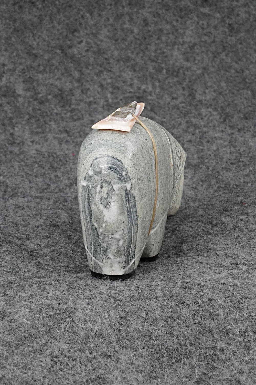 Bear Zuni Fetish Carving - Delvin Leekya