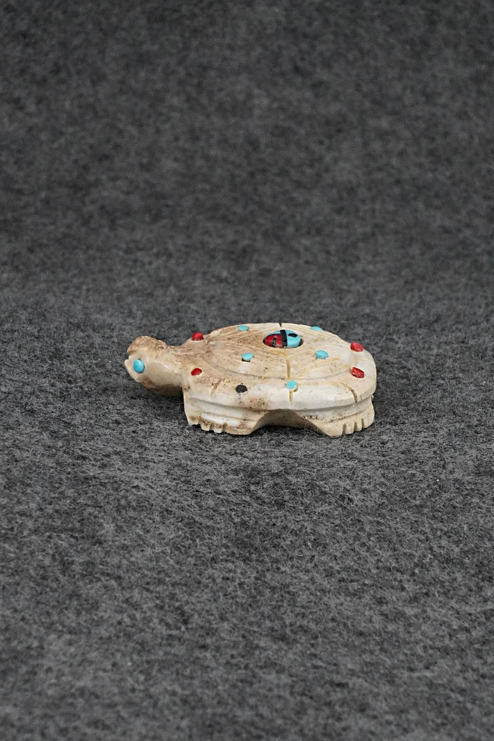 Turtle Zuni Fetish Carving - Danette Laate