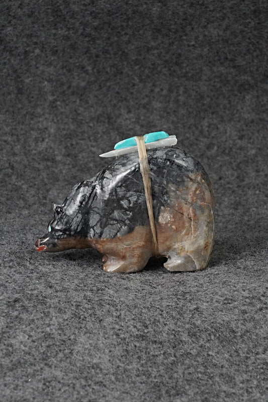 Bear Zuni Fetish Carving - Freddie Leekya
