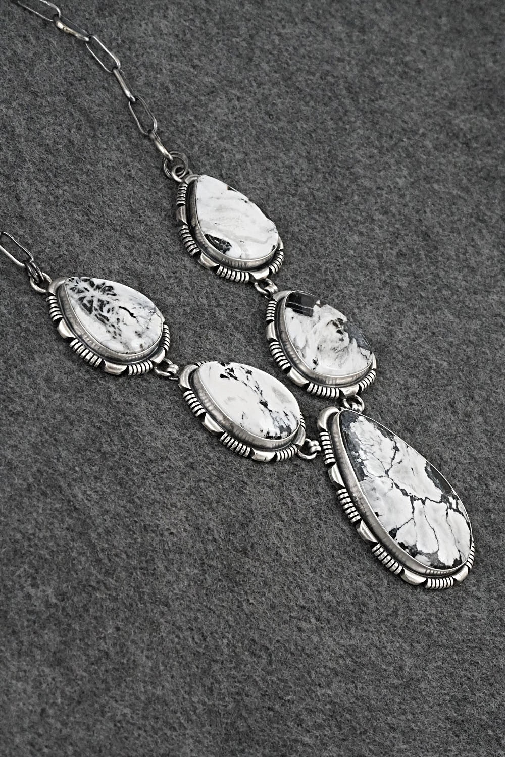 White Buffalo & Sterling Silver Necklace and Earrings Set - Mark Yazzie