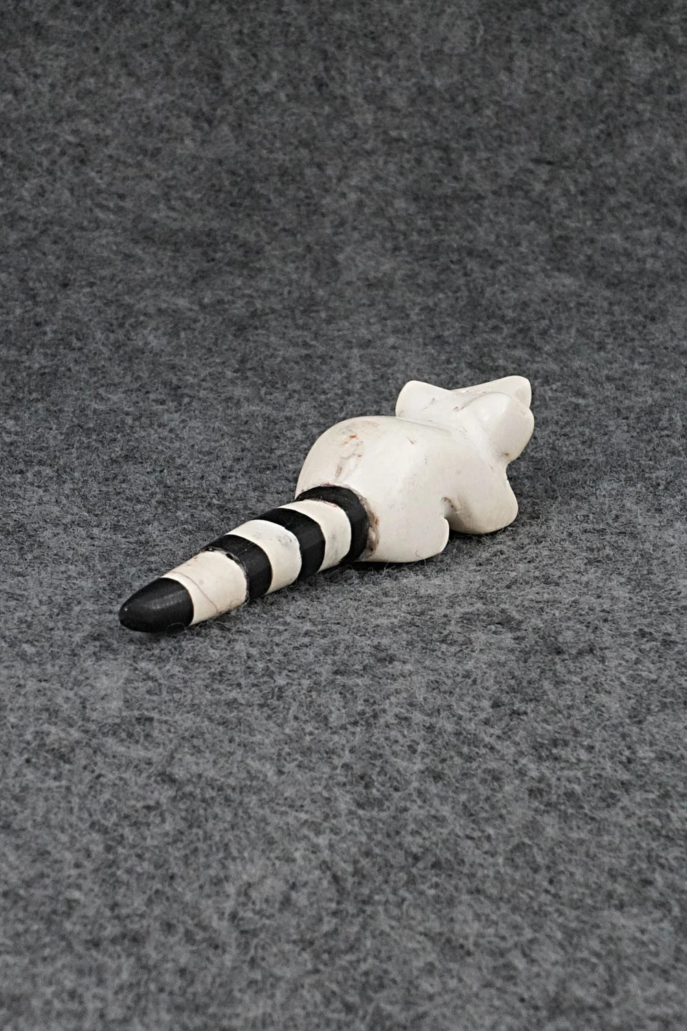 Raccoon Zuni Fetish Carving - Justin Red Elk