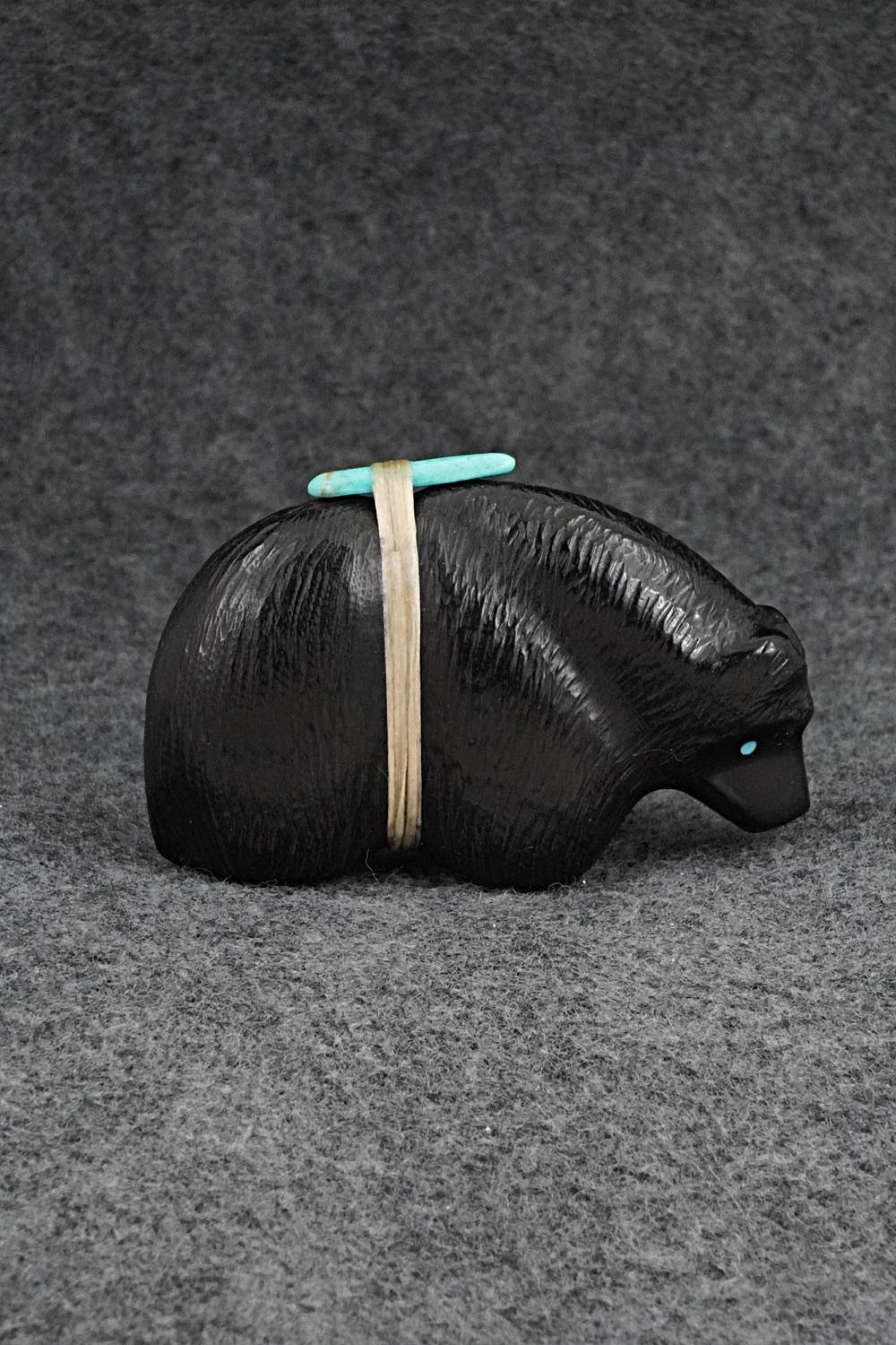 Bear Zuni Fetish Carving - Herb Halate