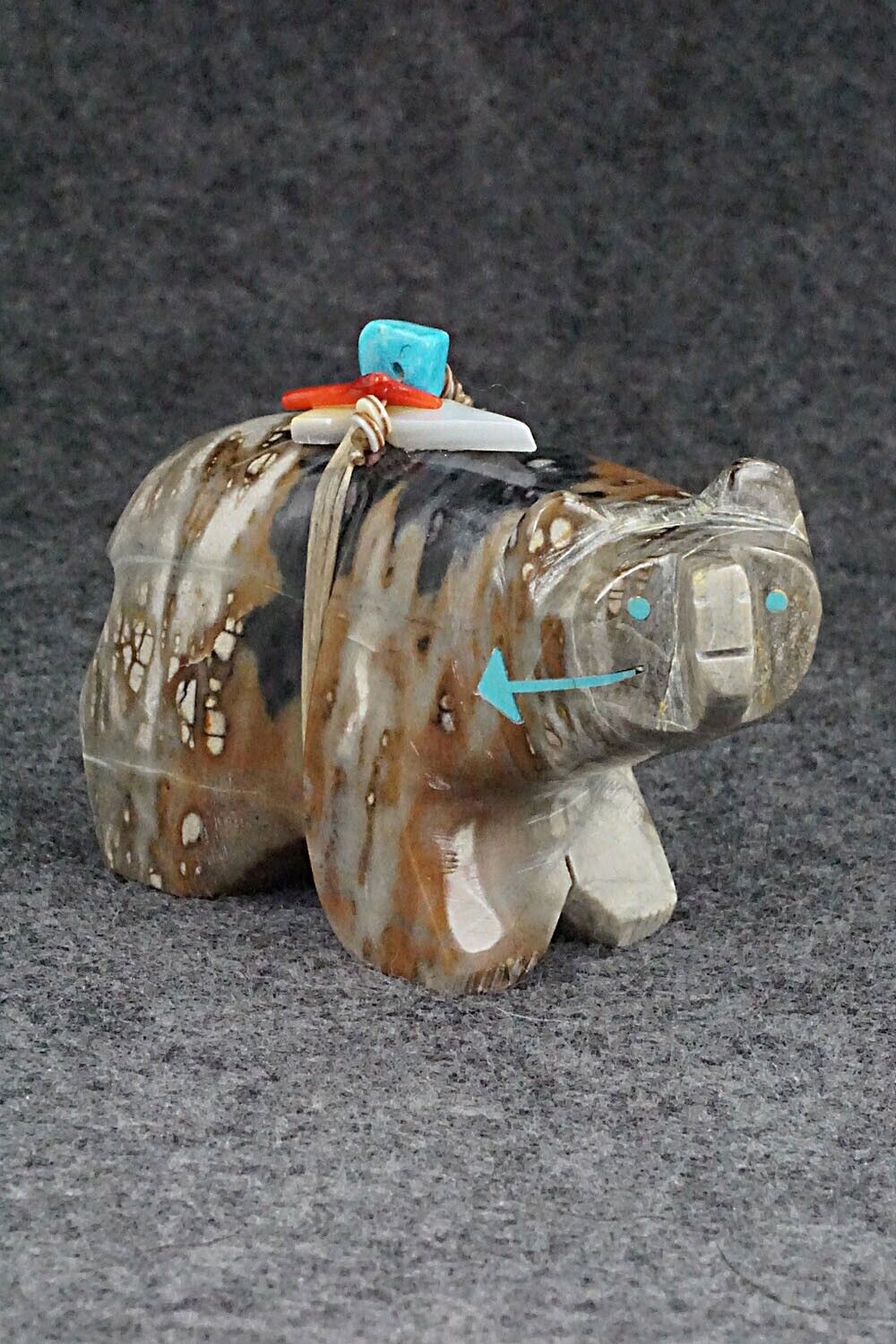 Bear Zuni Fetish Carving - Stewart Alanzo