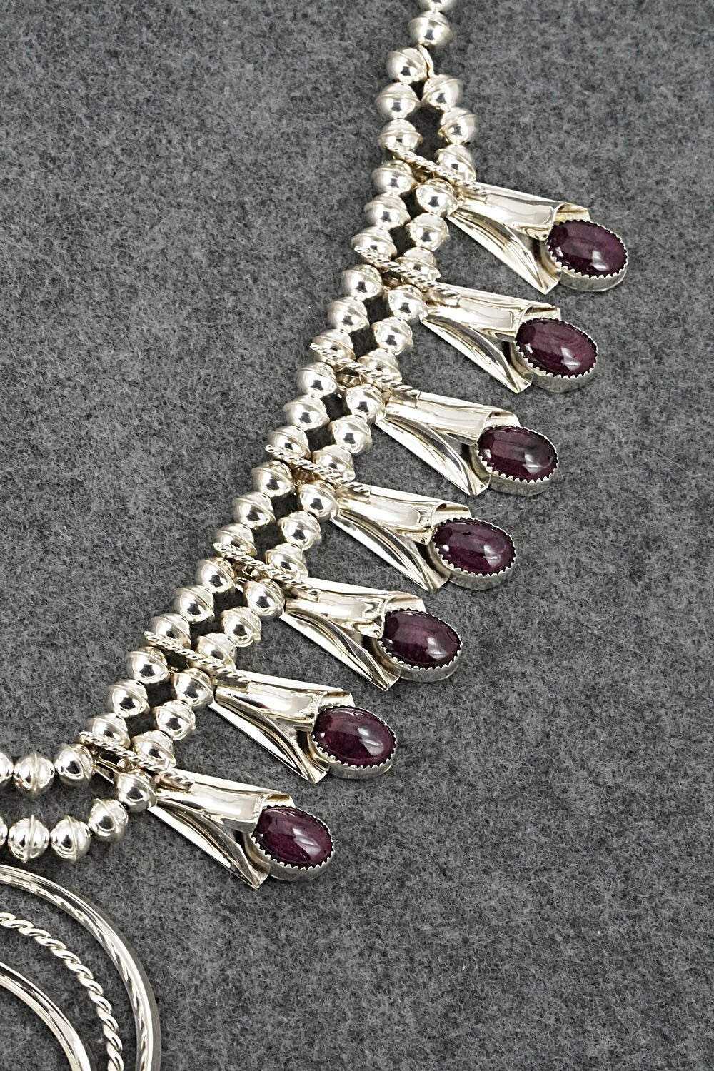 Spiny Oyster & Sterling Silver Squash Blossom Set - Louise Yazzie