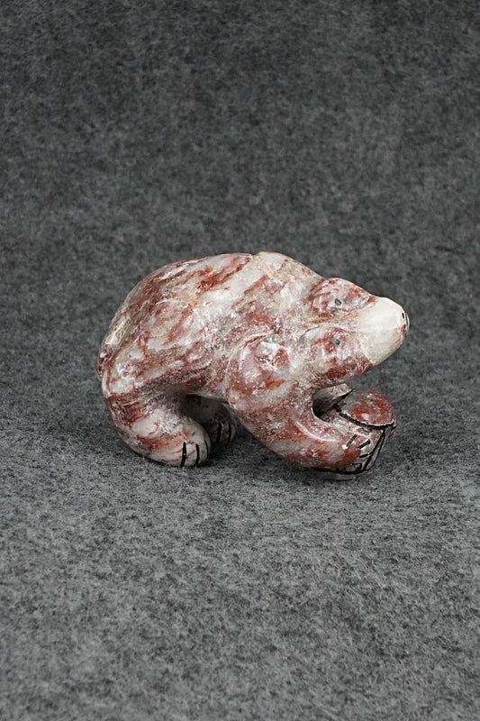 Bear Zuni Fetish Carving - Rick Kallestewa