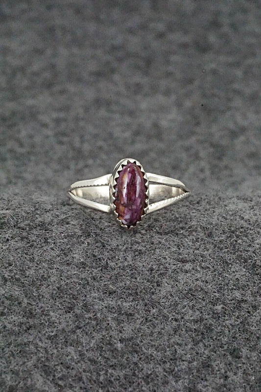 Spiny Oyster & Sterling Silver Ring - Robert Martinez - Size 8.5