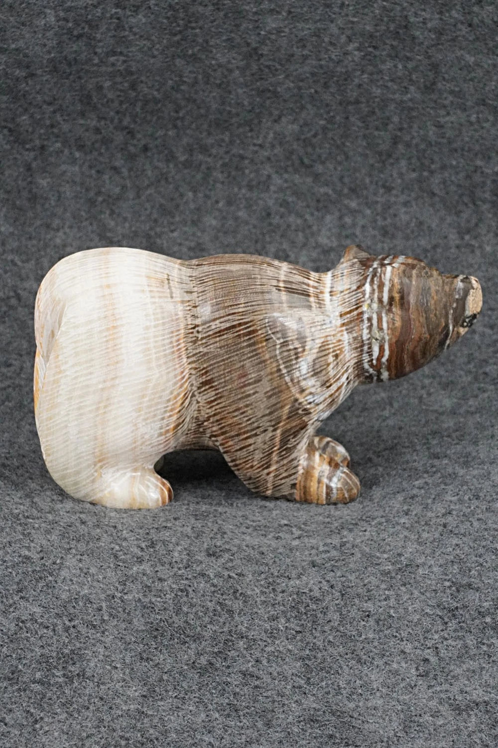 Bear Zuni Fetish Carving - Nelson Yatsattie