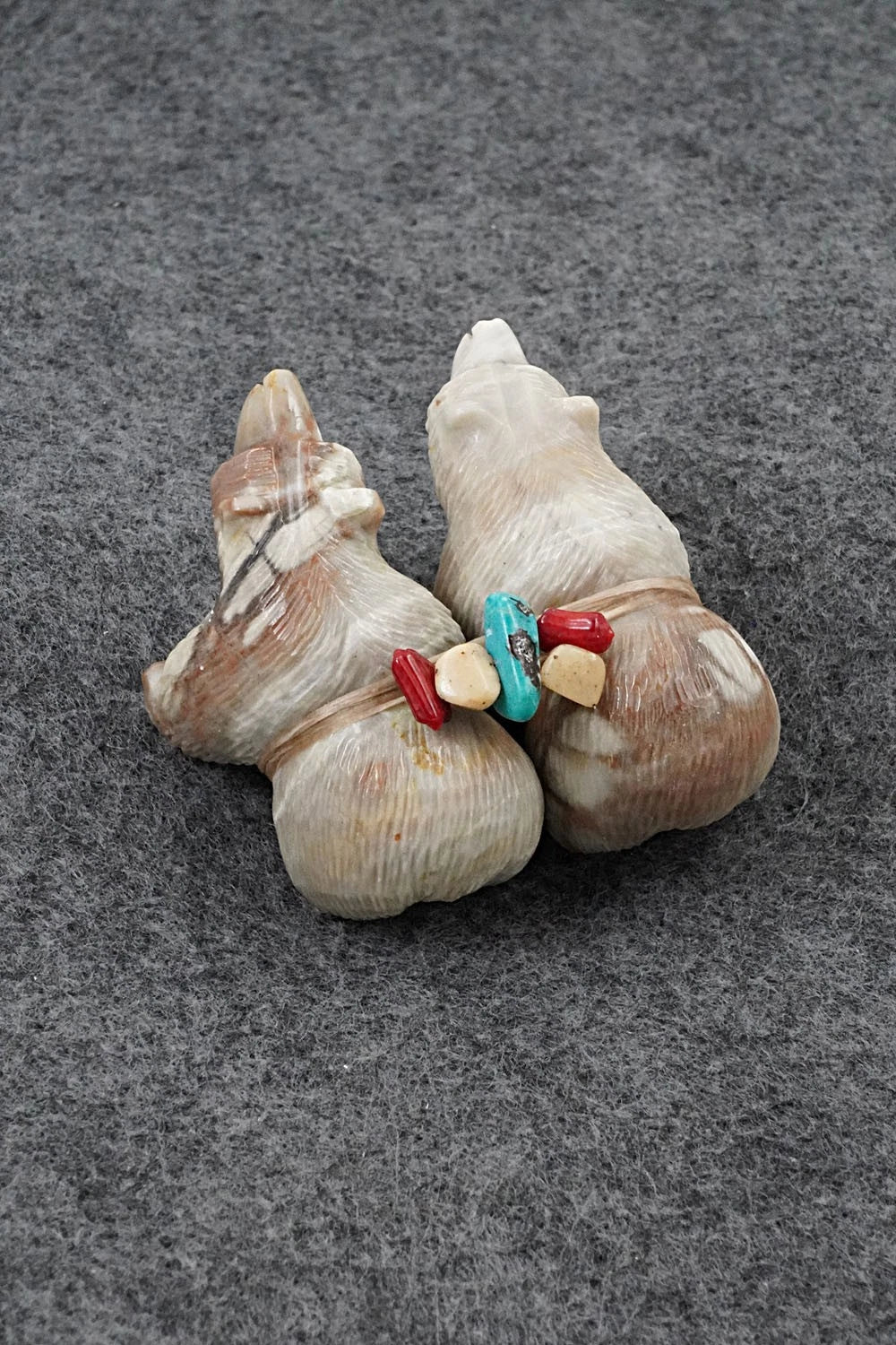 Bear Zuni Fetish Carving - Farlan & Paulette Quam