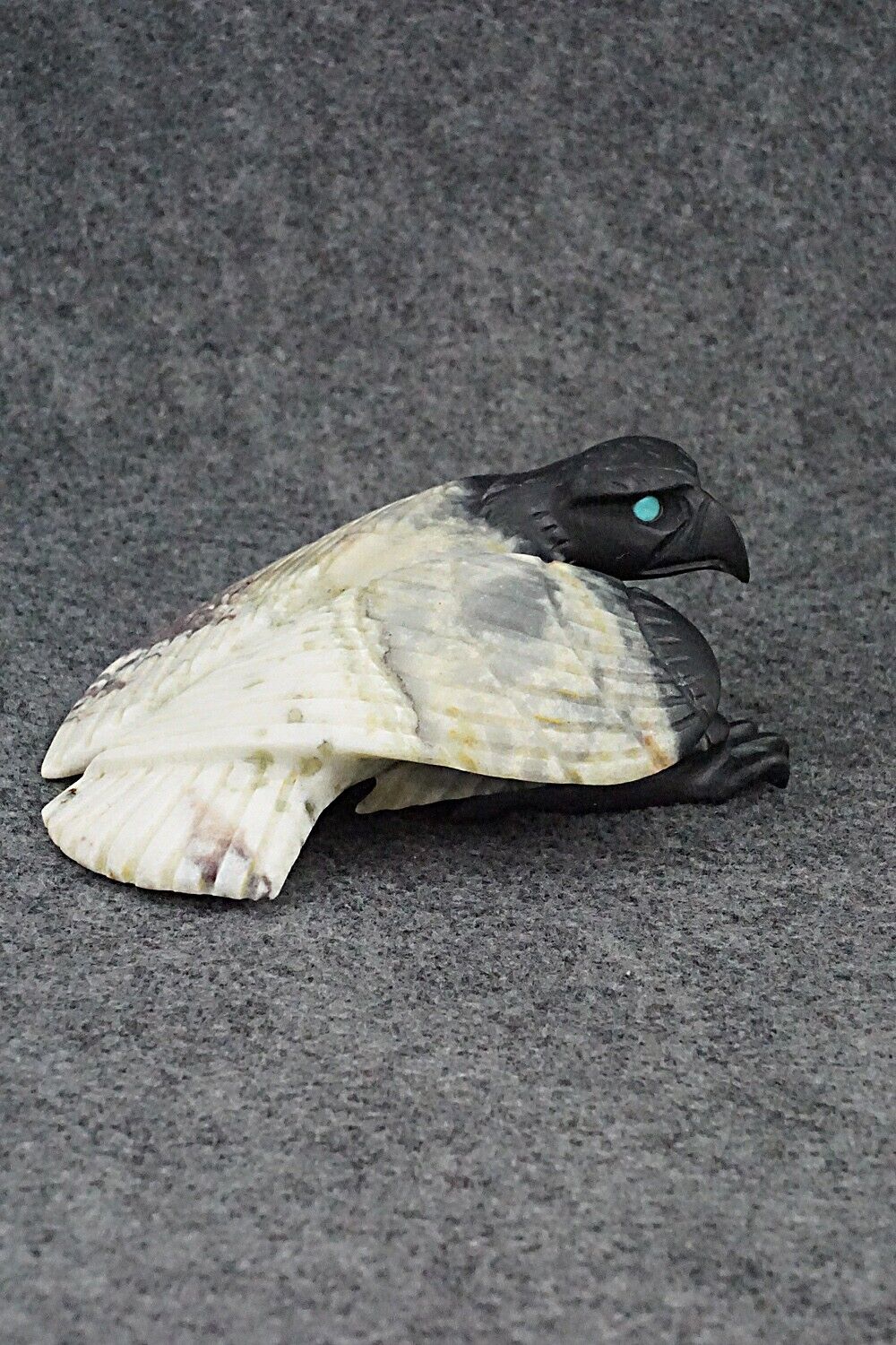 Eagle Zuni Fetish Carving - Albert Eustace Sr.