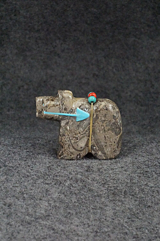 Bear Zuni Fetish Carving - Bennie Bacy