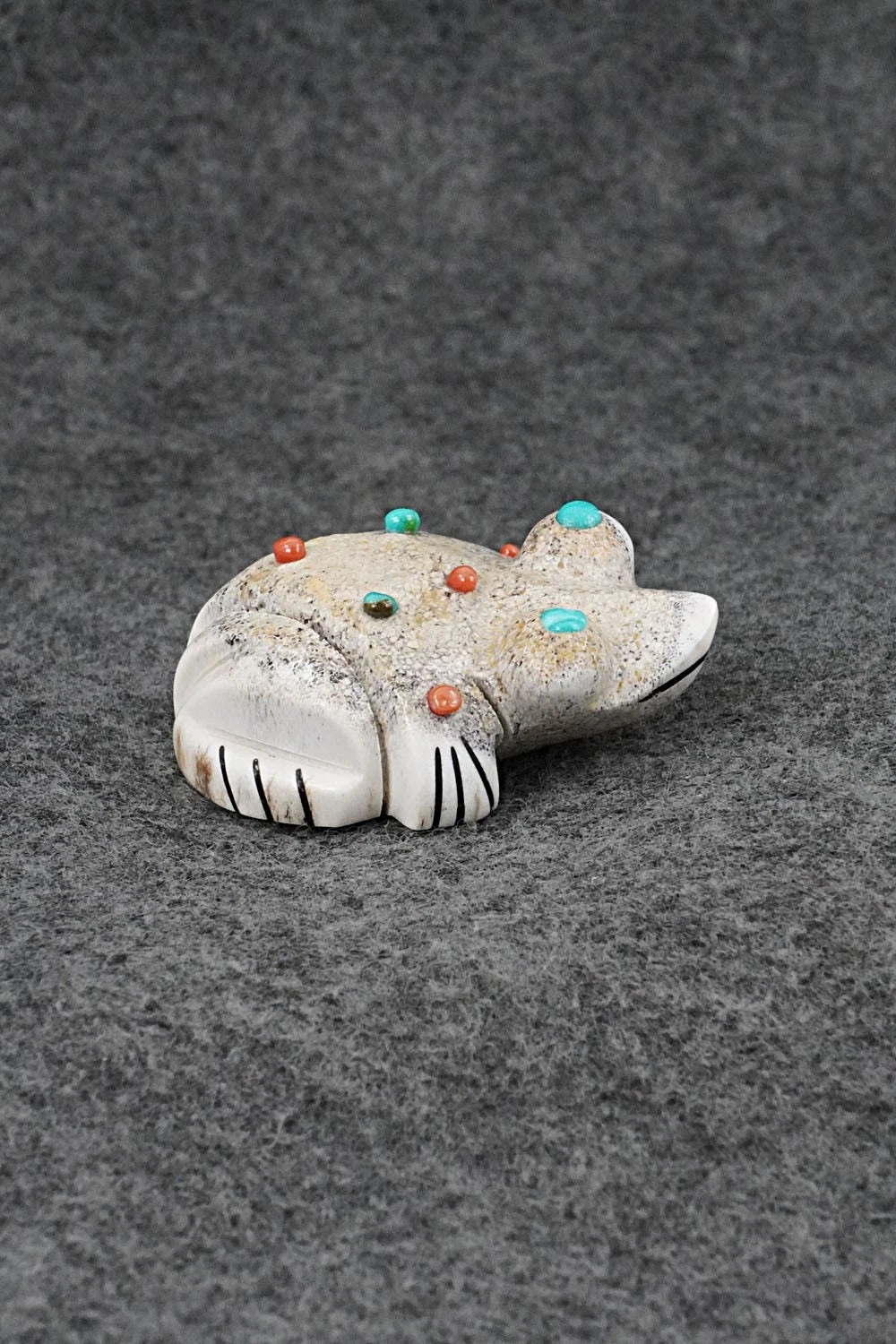 Frog Zuni Fetish Carving - Claudia Peina