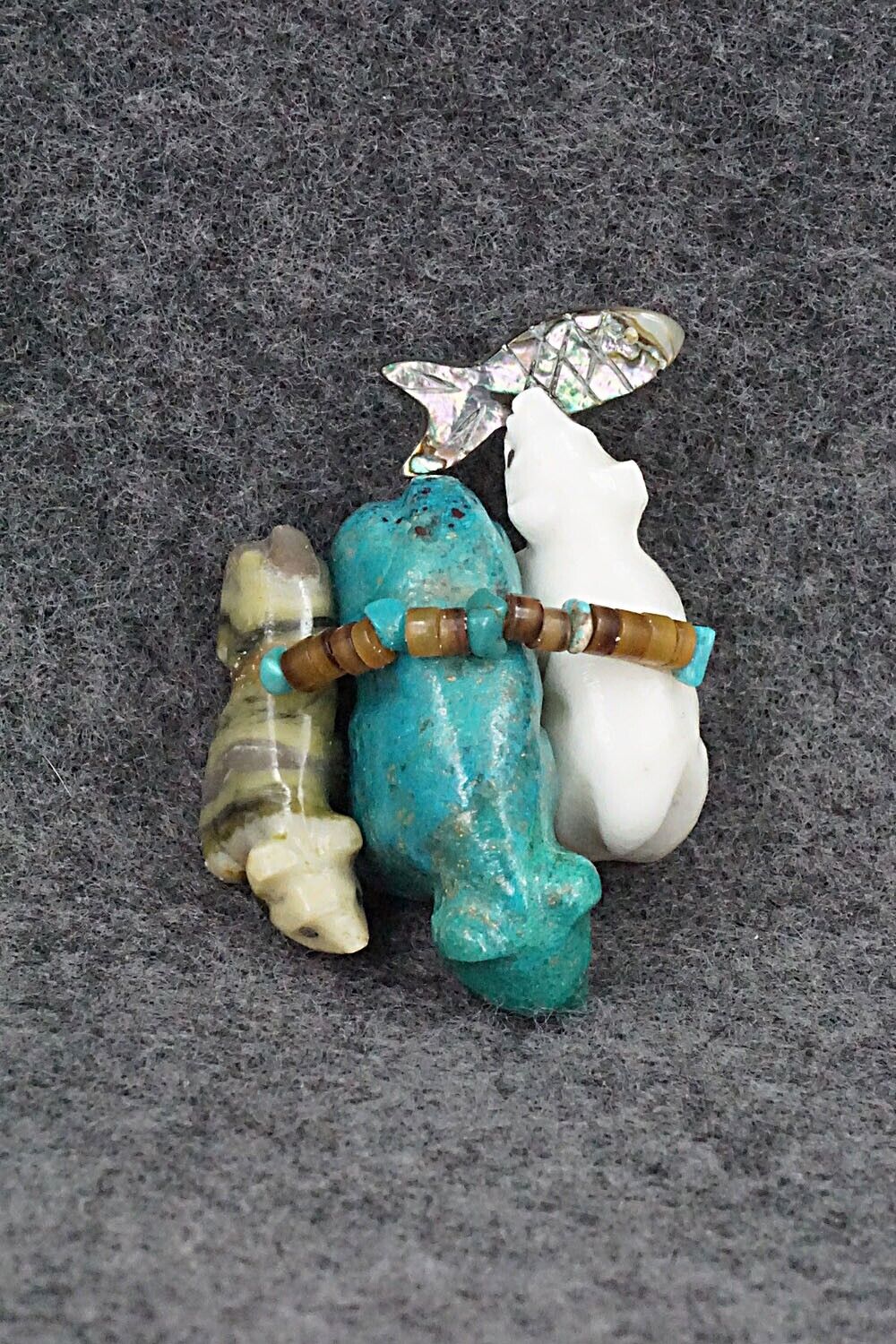 Bears with Fish Zuni Fetish Carving - Daisy Rose Leonard