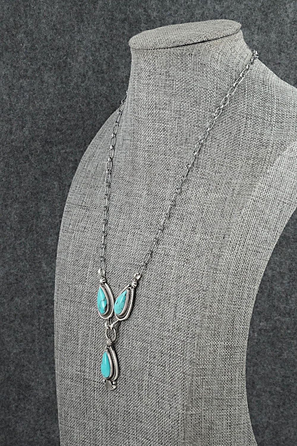 Turquoise & Sterling Silver Necklace - Verley Betone