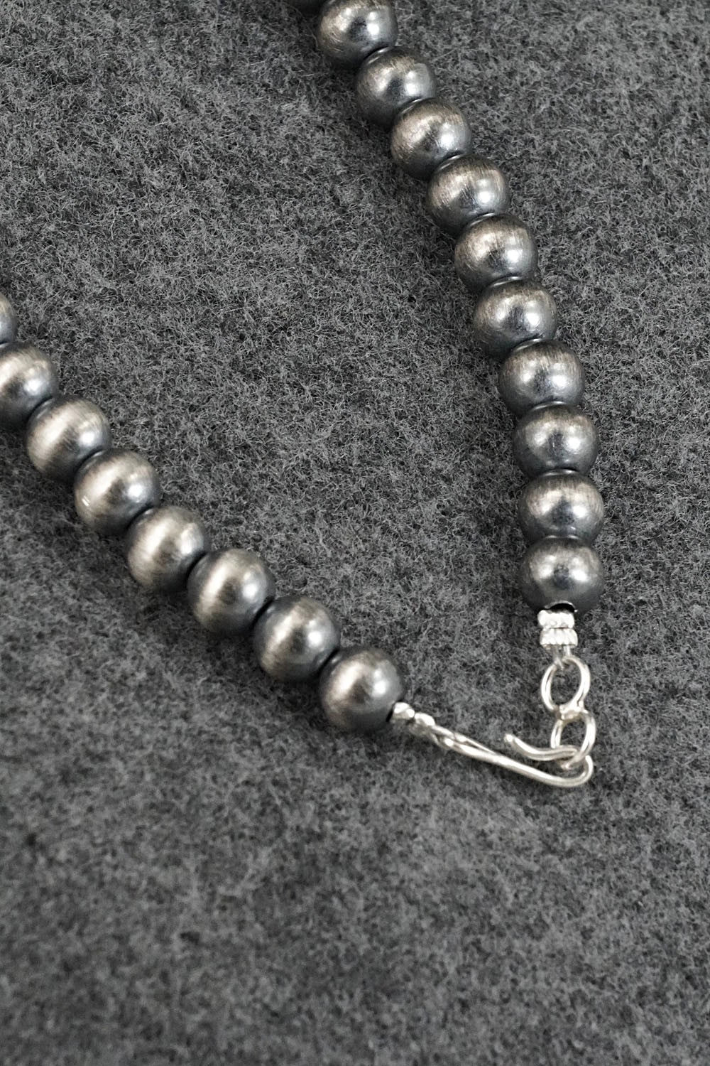 Spiny Oyster & Sterling Silver Necklace - Tom Lewis