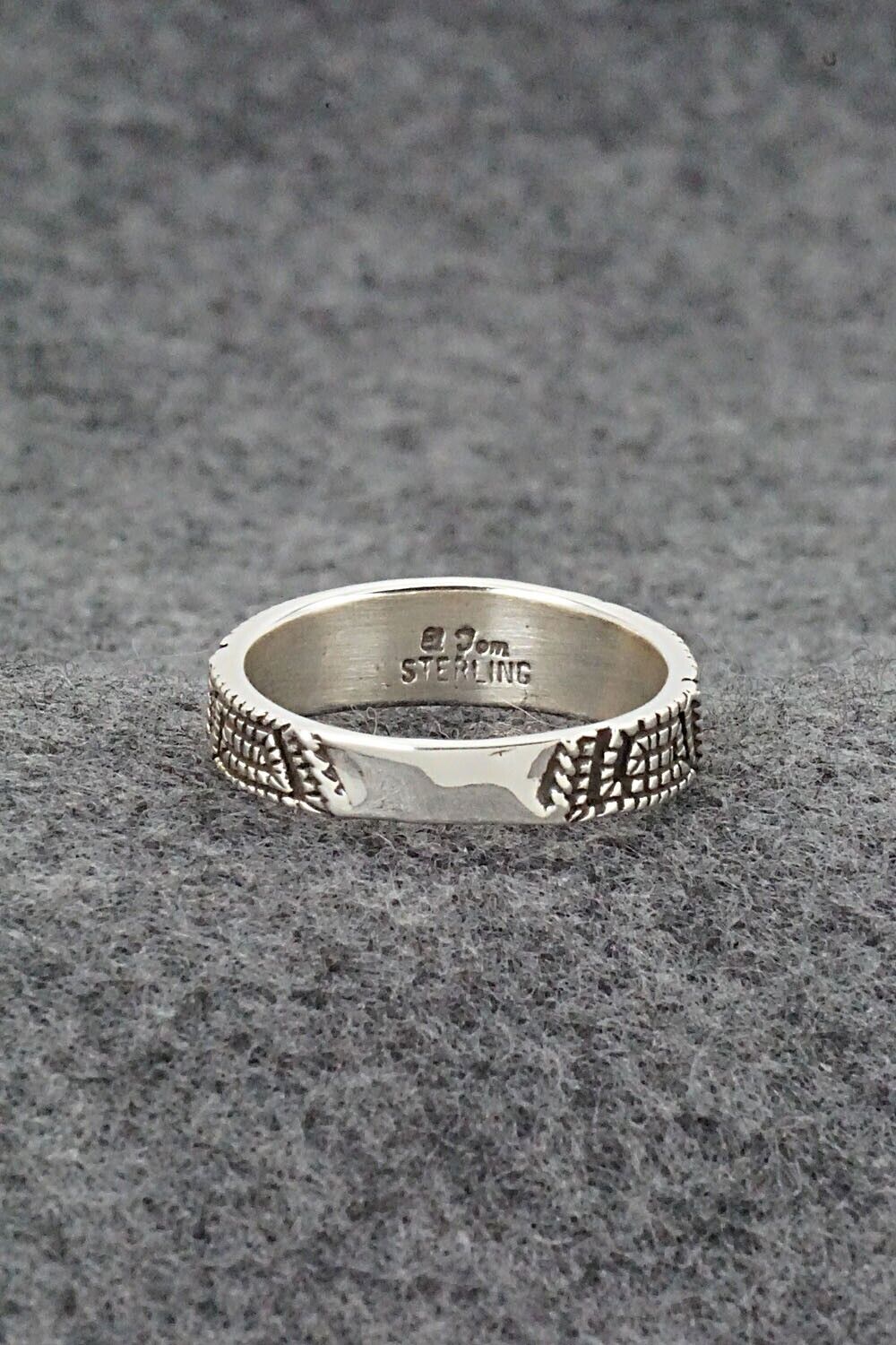 Sterling Silver Ring - Elgin Tom - Size 9.5