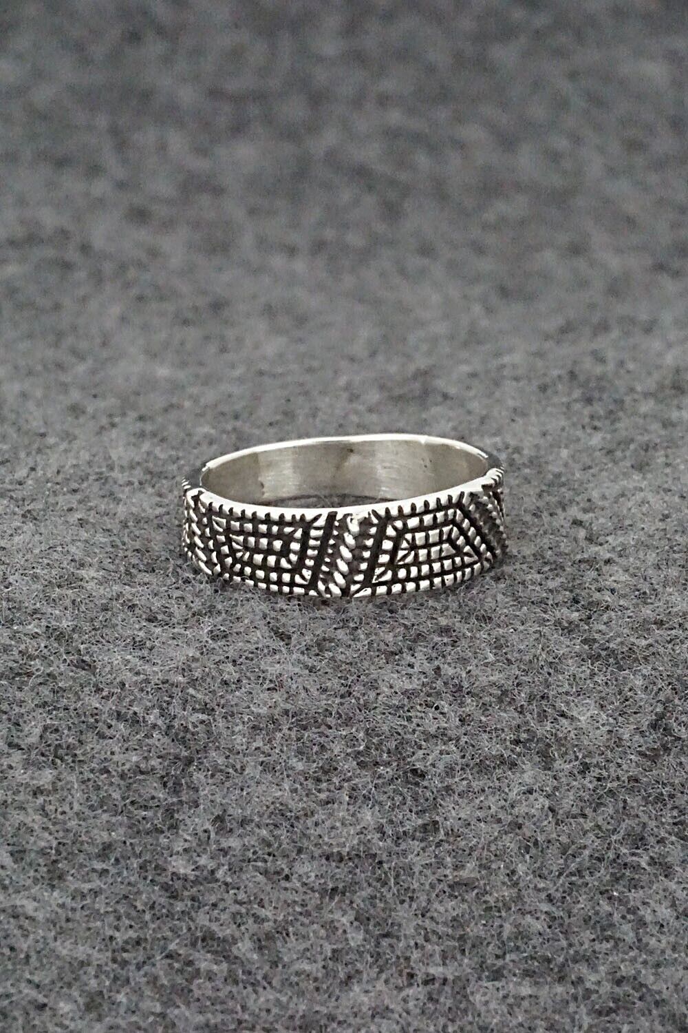 Sterling Silver Ring - Elgin Tom - Size 8.5