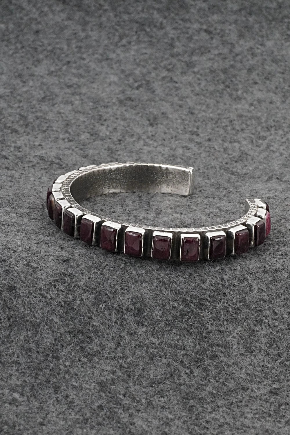 Spiny Oyster & Sterling Silver Bracelet - Ernest Rangel