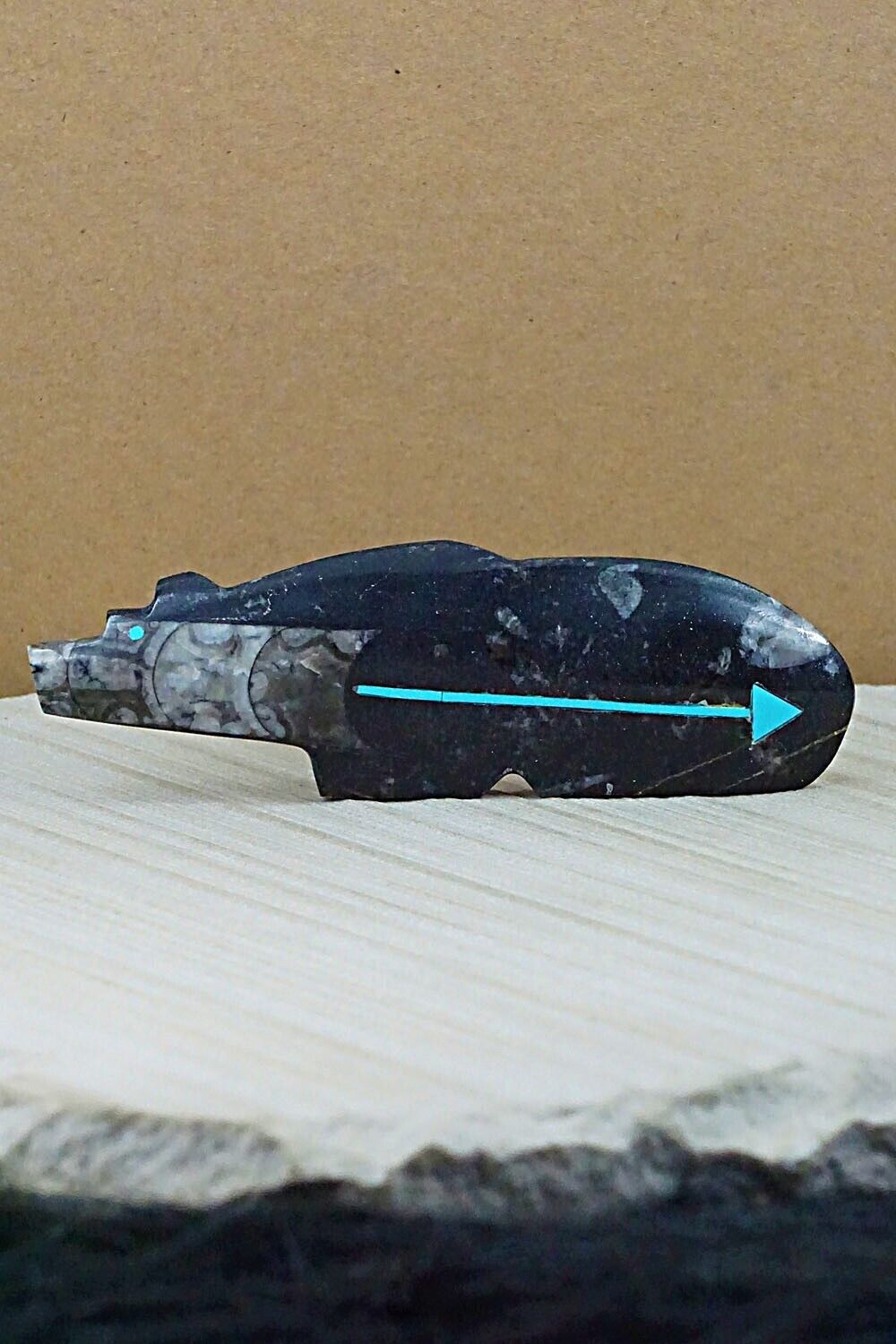 Bear Zuni Fetish Carving - Bernard Laiwakete