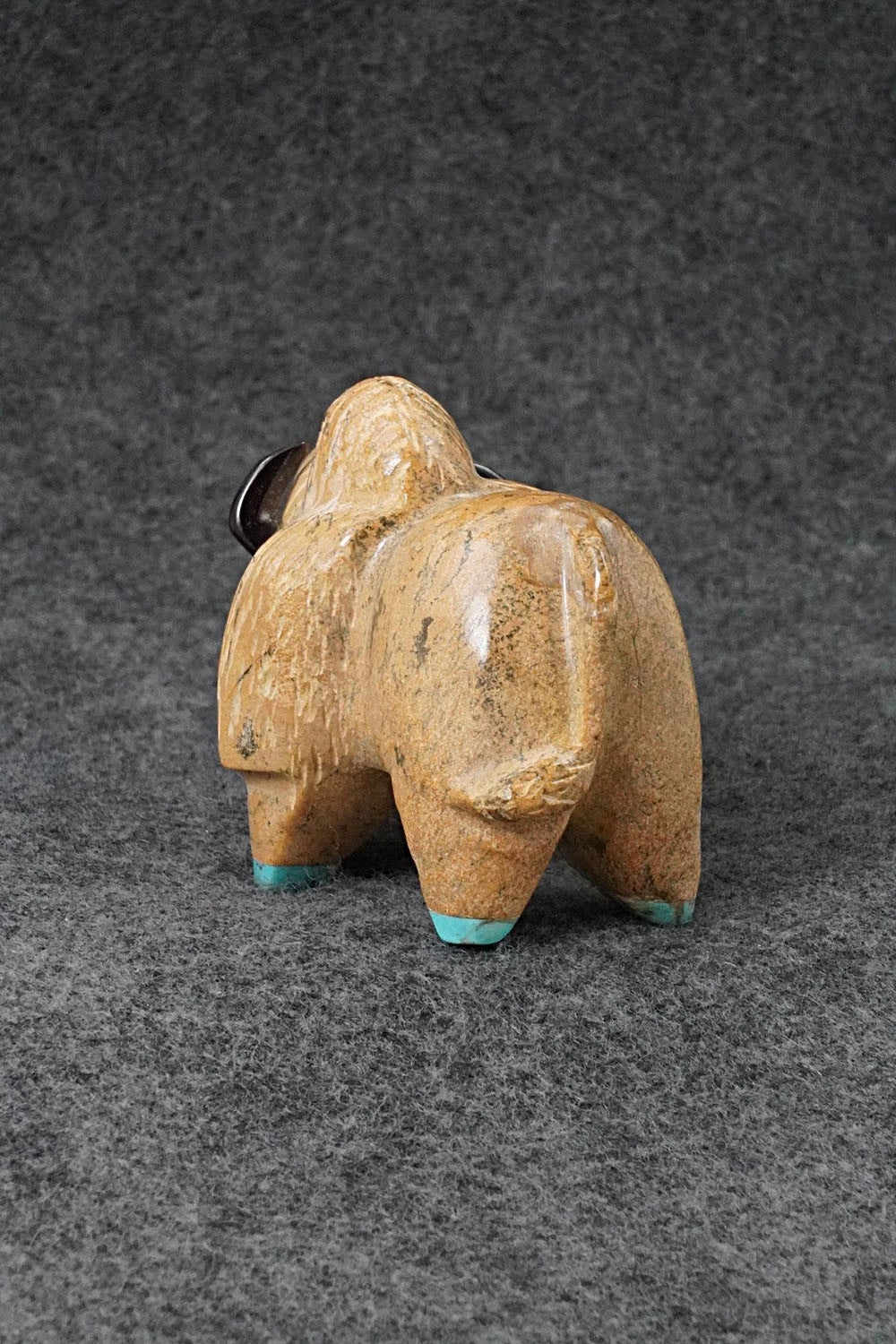 Buffalo Zuni Fetish Carving - Freddie Leekya
