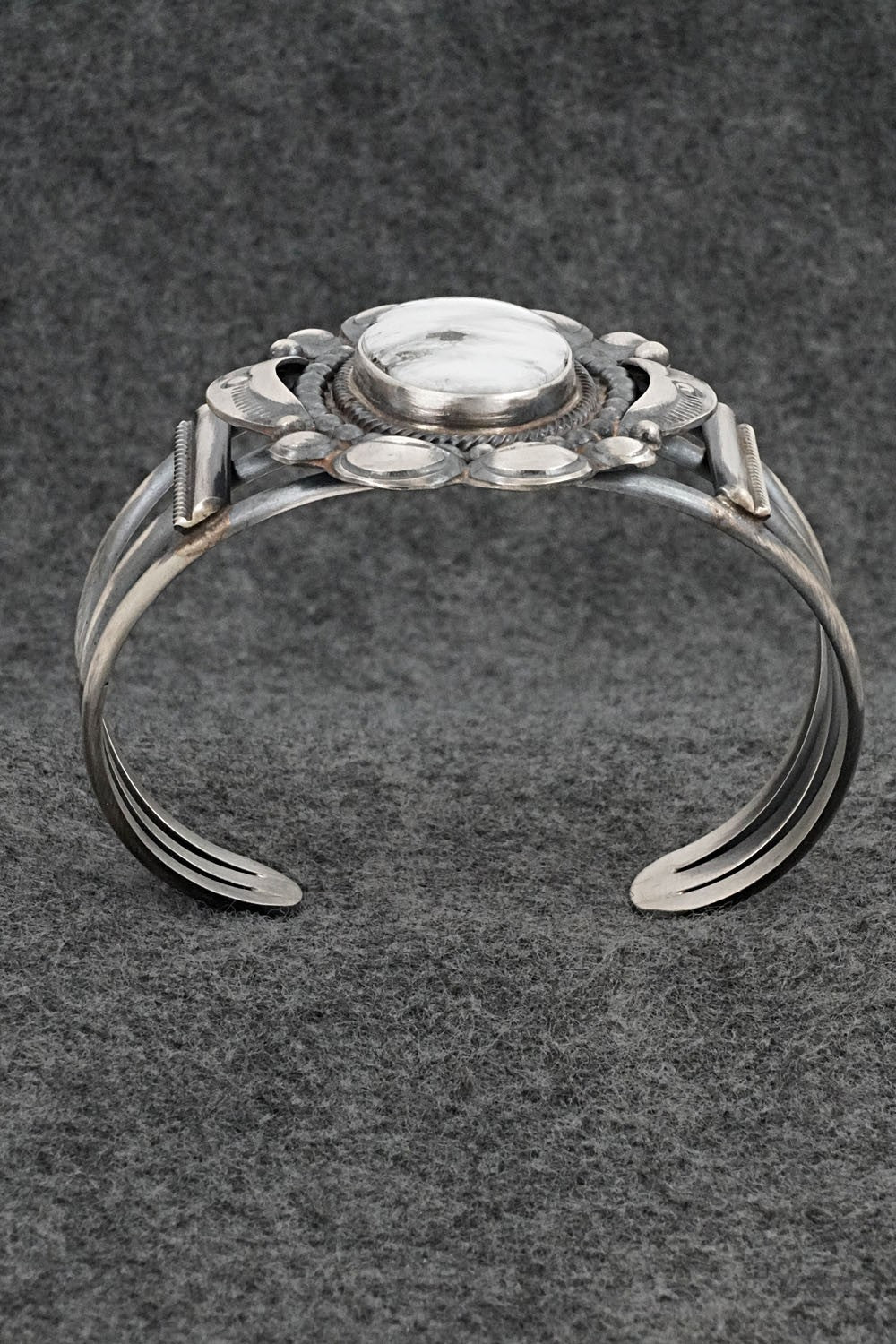 White Buffalo & Sterling Silver Bracelet - Leslie Nez