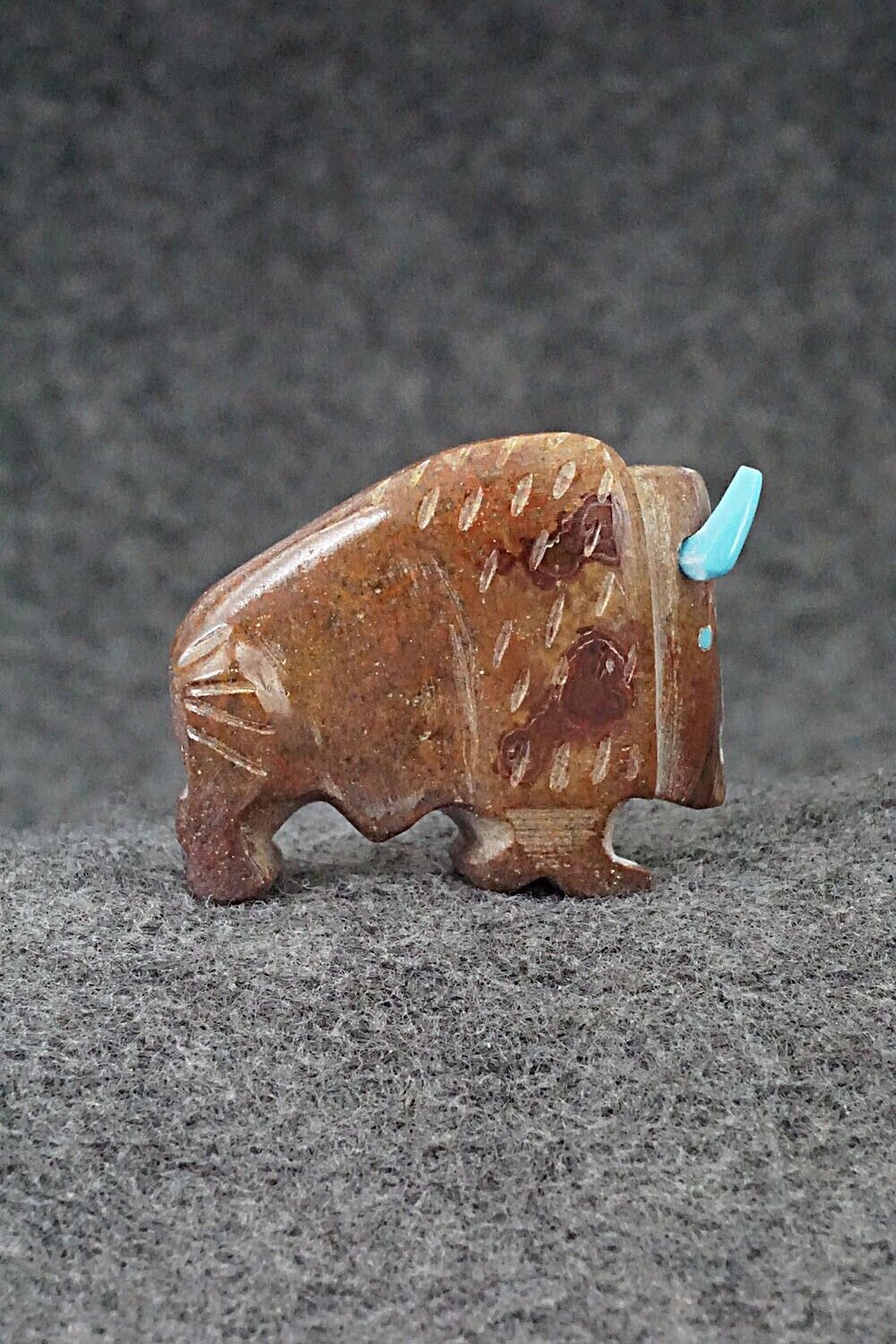 Buffalo Zuni Fetish Carving - Todd Etsate