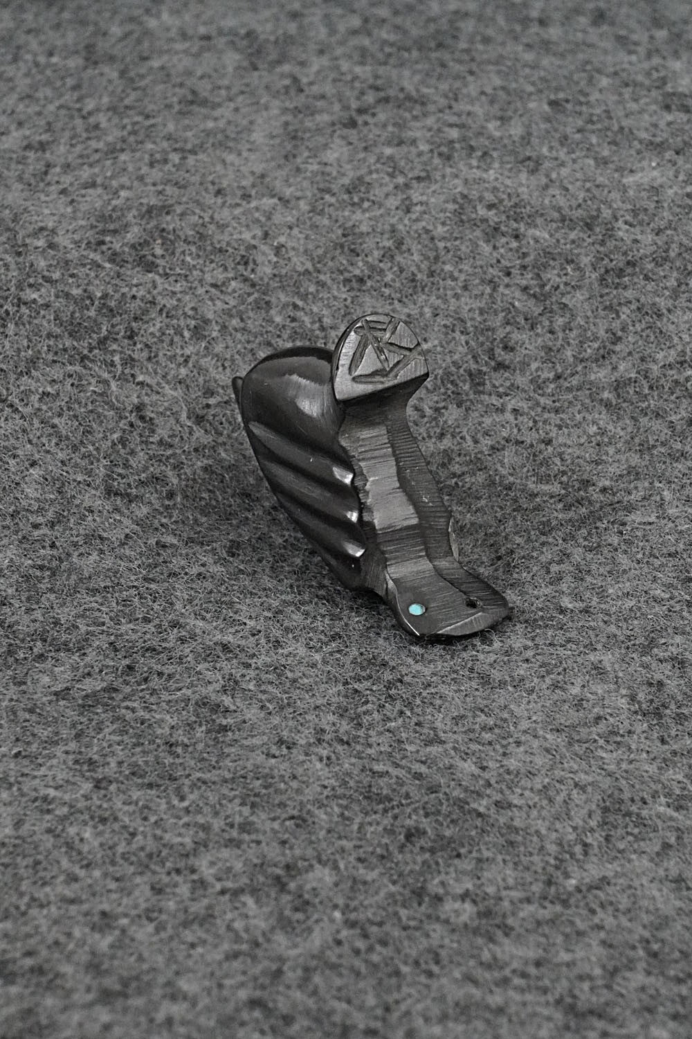 Crow Zuni Fetish Carving - Calvert Bowannie