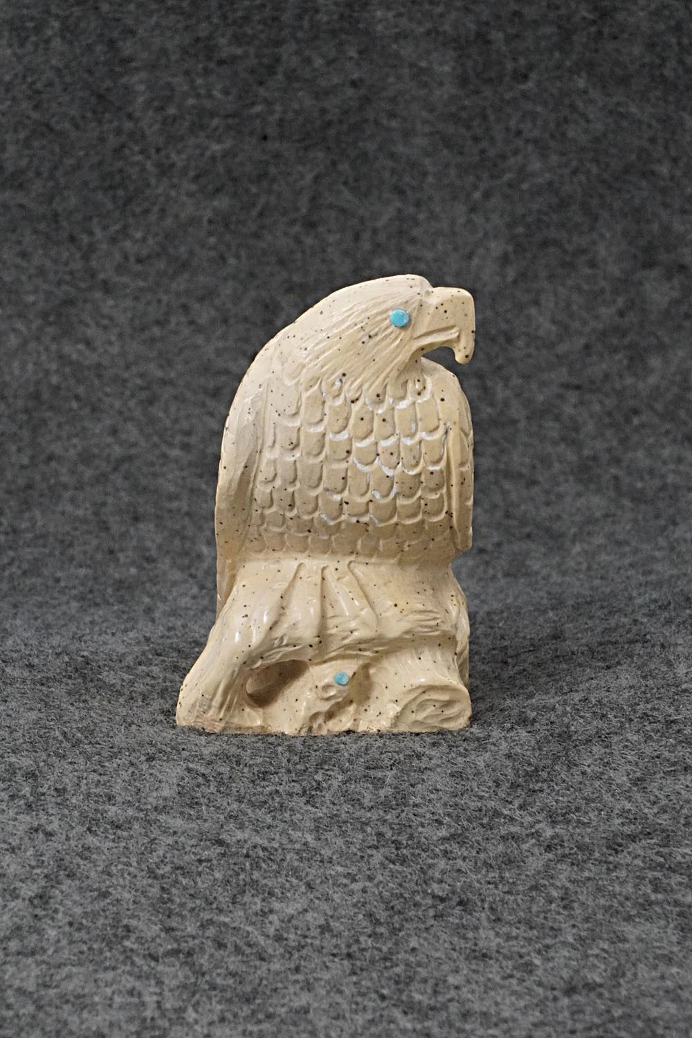 Eagle Zuni Fetish Carving - Derrick Kammasee