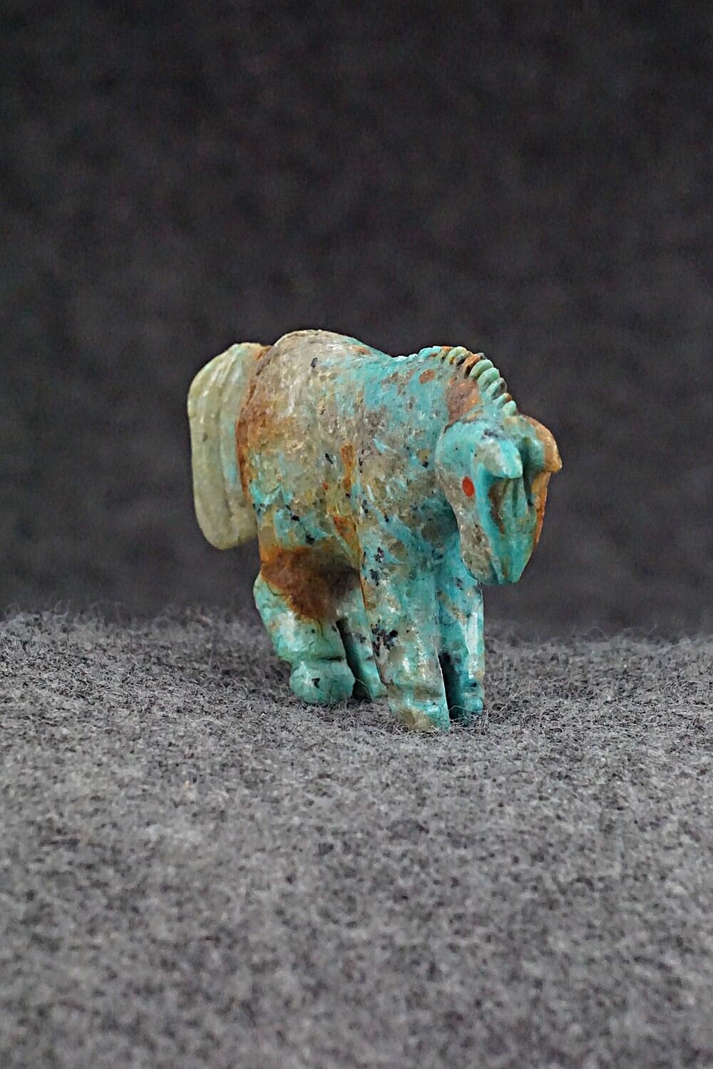 Horse Zuni Fetish Carving - Andres Quandelacy
