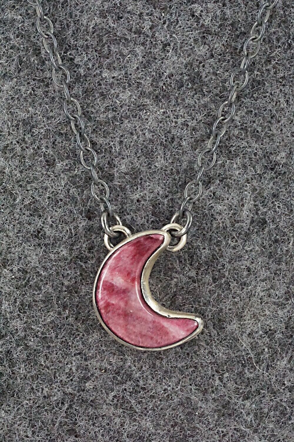 Spiny Oyster & Sterling Silver Necklace - Bernyse Chavez