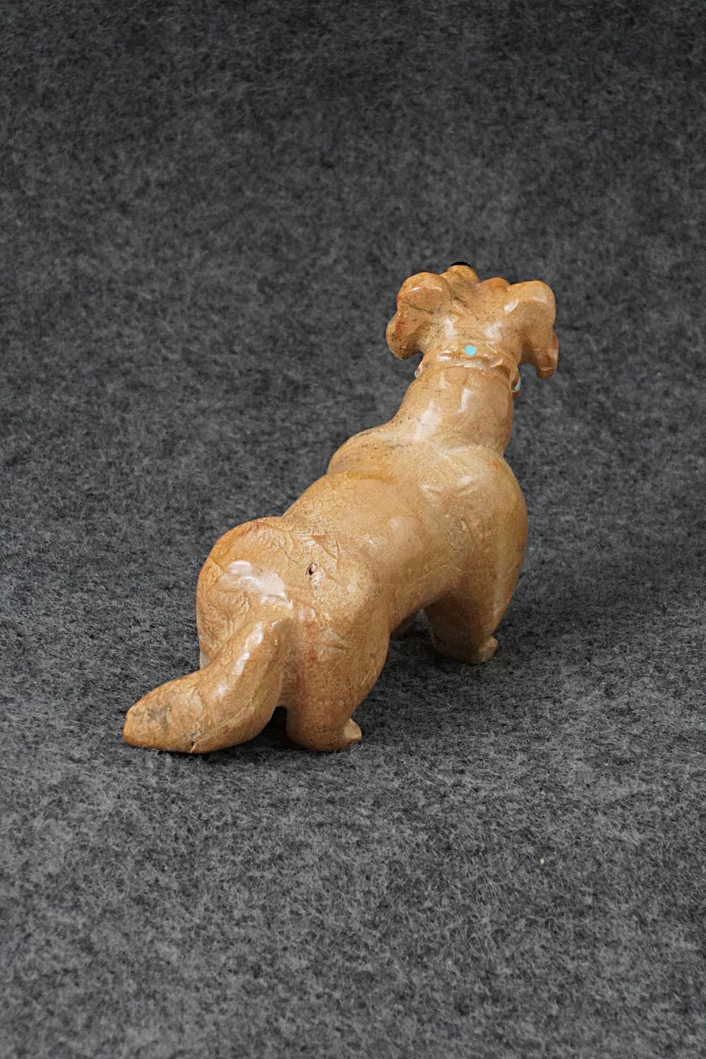 Dog Zuni Fetish Carving - Freddie Leekya