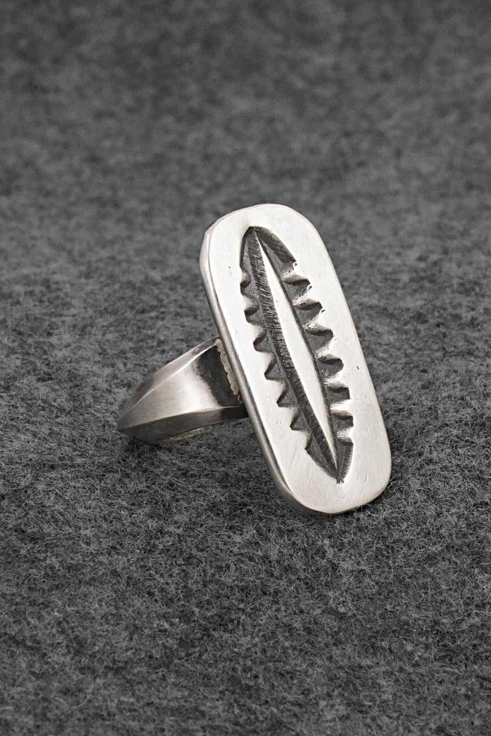 Sterling Silver Ring - Emerson Bill - Size 11