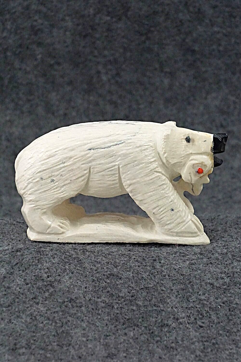 Bear with Fish Zuni Fetish Carving - Derrick Kaamasee