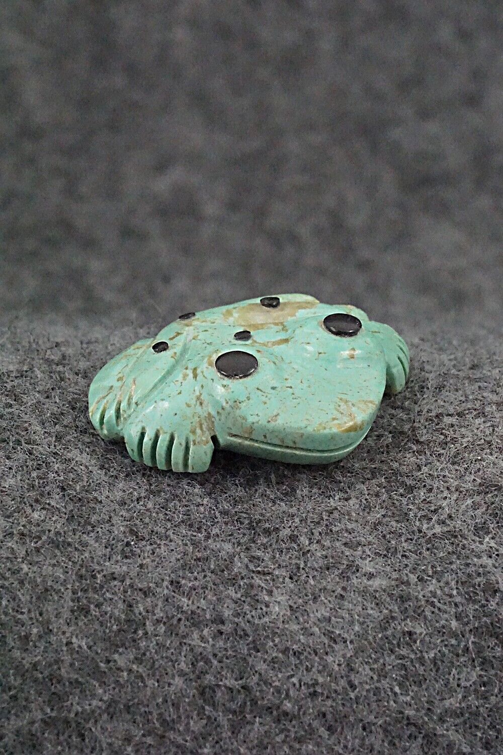 Frog Zuni Fetish Carving - Reynold Lunasee