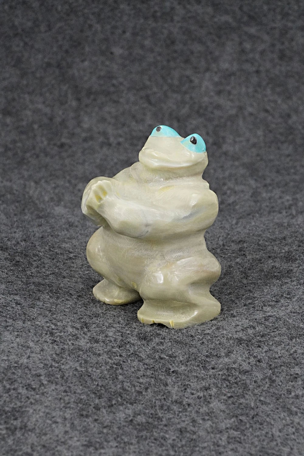Frog Zuni Fetish Carving - Freddie Leekya