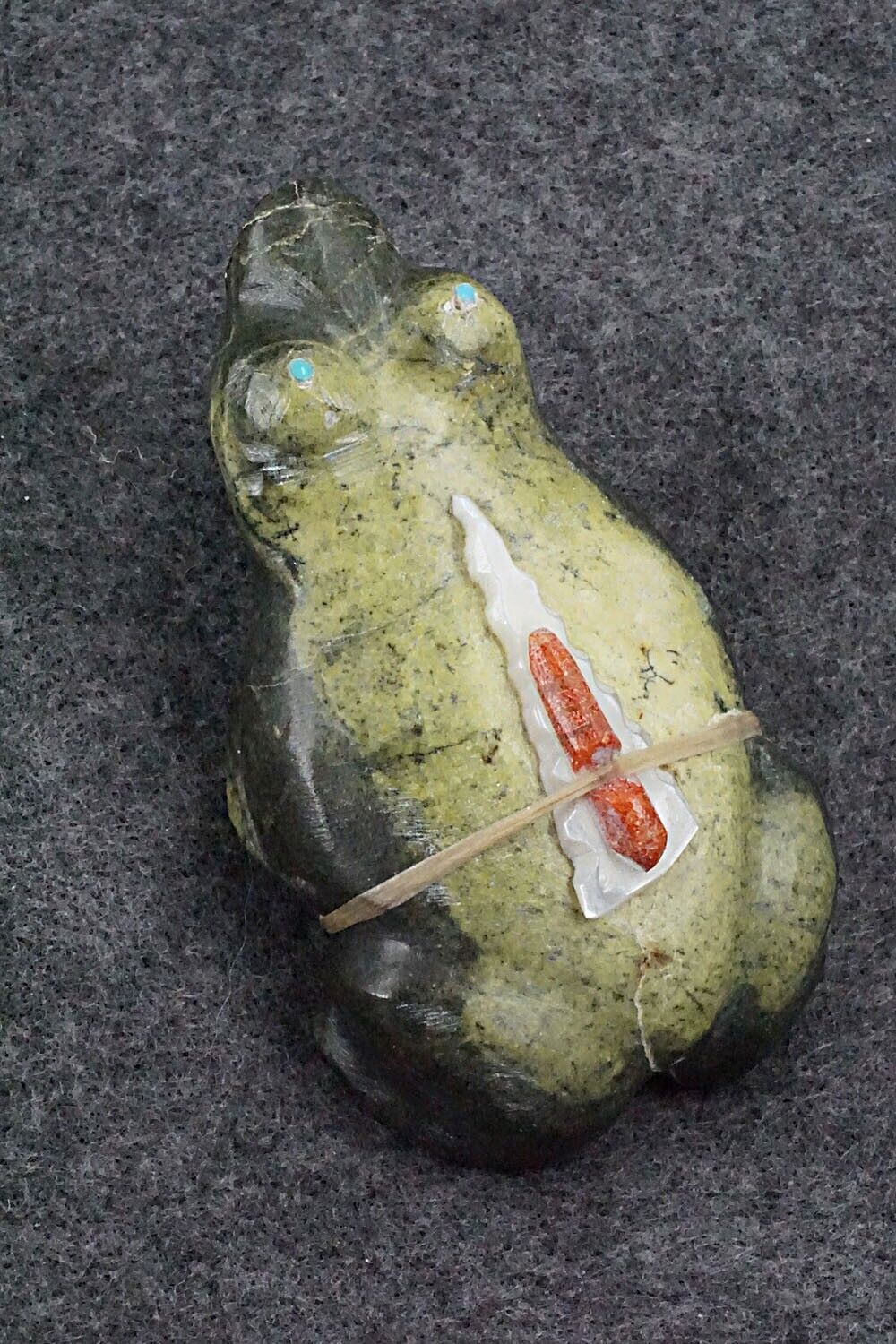 Frog Zuni Fetish Carving - Delvin Leekya