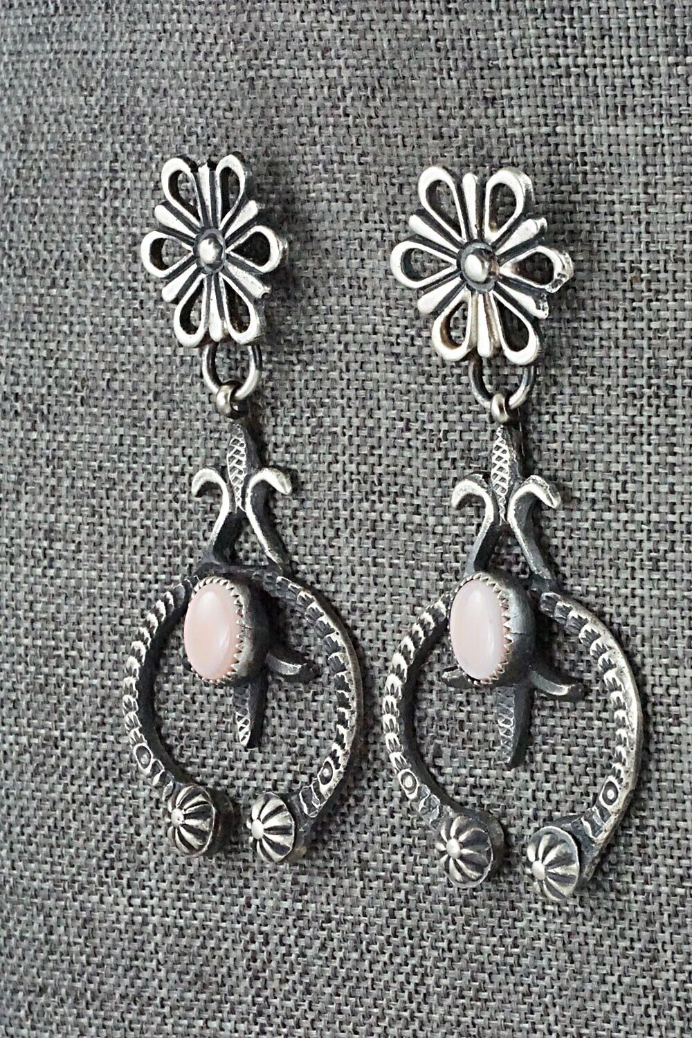 Pink Conch Shell & Sterling Silver Earrings - Eva & Linberg Billah