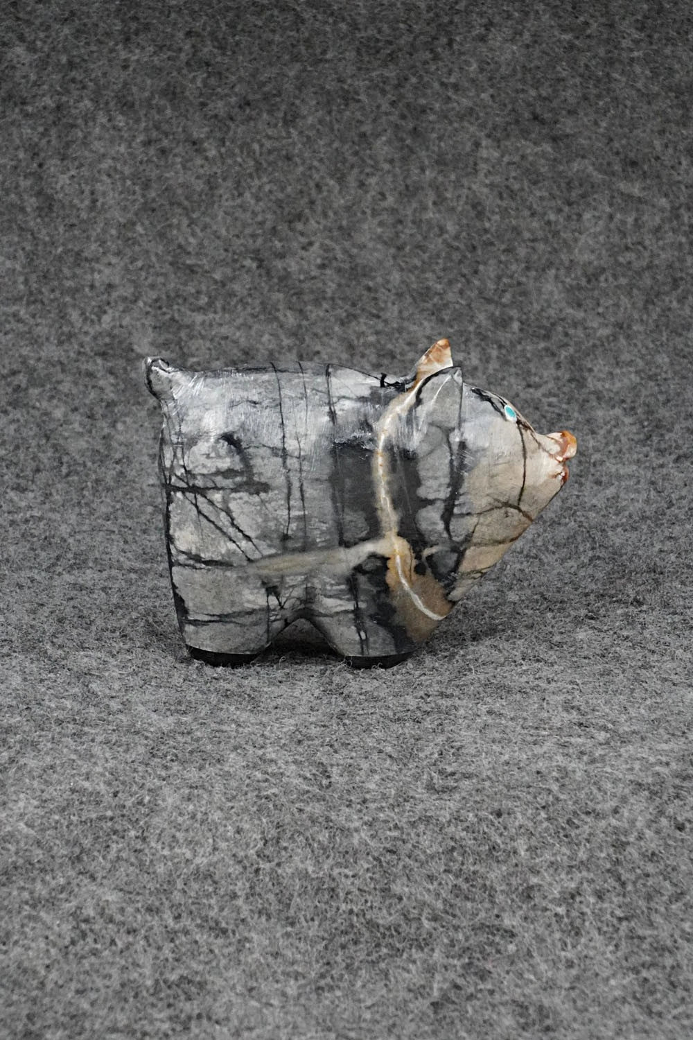 Pig Zuni Fetish Carving - Delvin Leekya