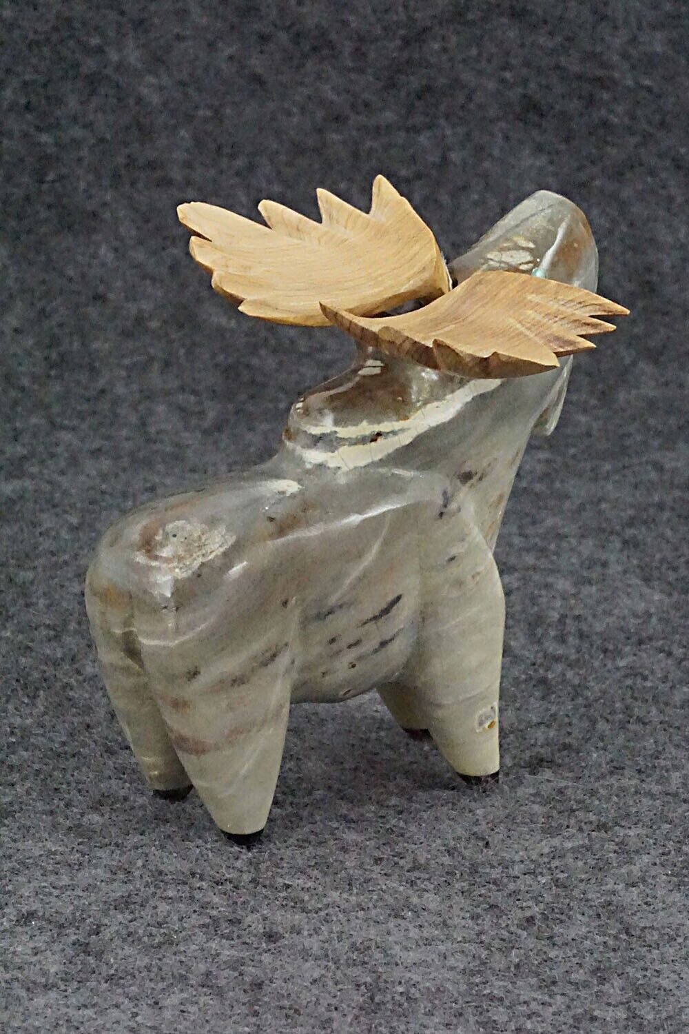 Moose Zuni Fetish Carving - Enrike Leekya