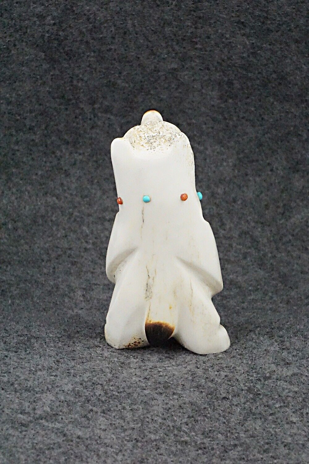 Bear Zuni Fetish Carving - Claudia Peina
