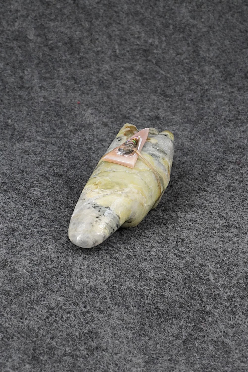 Badger Zuni Fetish Carving - Delvin Leekya