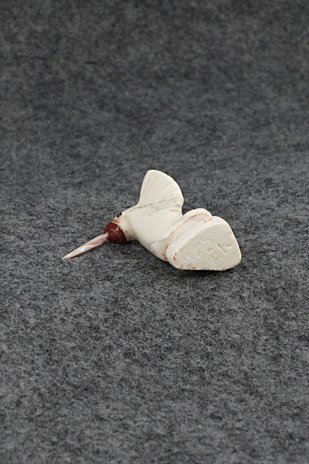 Hummingbird Zuni Fetish Carving - Justin Red Elk