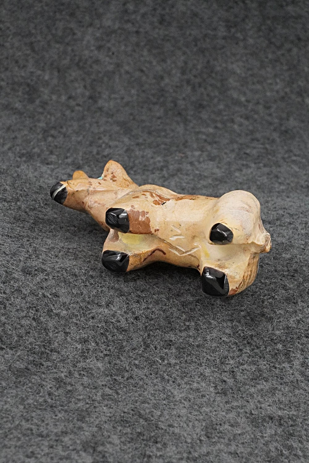 Horse Zuni Fetish Carving - Freddie Leekya