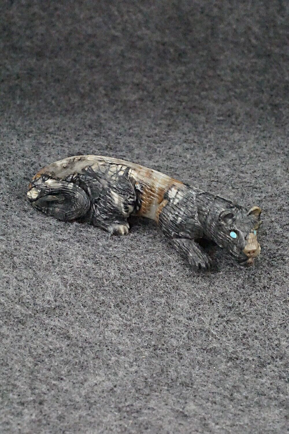 Mountain Lion Zuni Fetish Carving - Lance Cheama