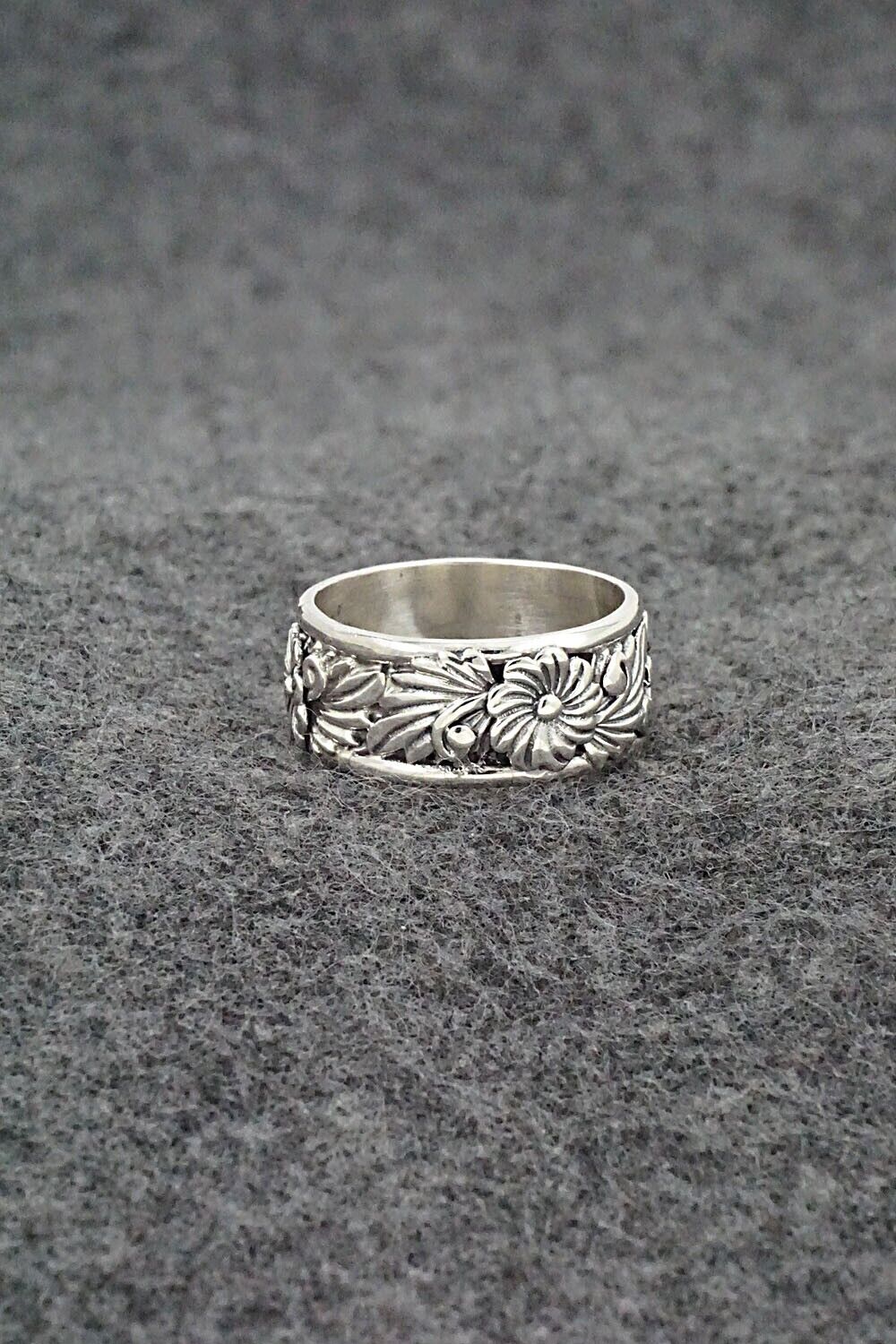 Sterling Silver Ring - Tom Dinetso - Size 6.5