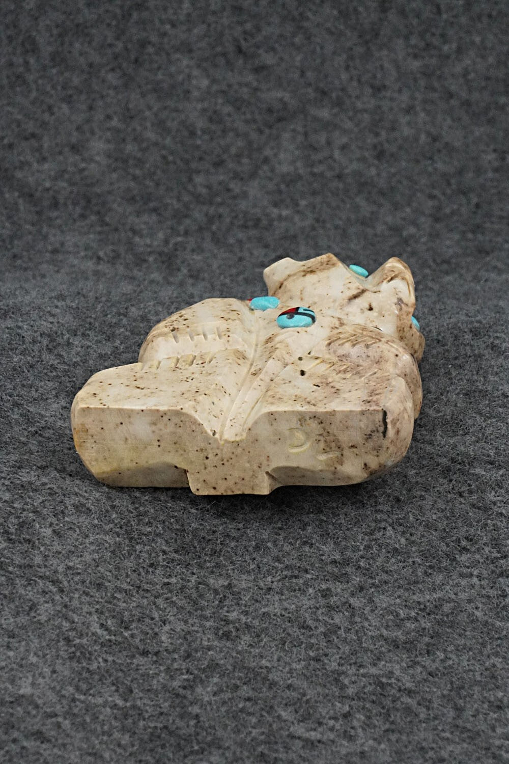 Bear Zuni Fetish Carving - Danette Laate